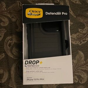 OtterBox Defender Pro Case for iPhone 15 Pro Max Black NEW